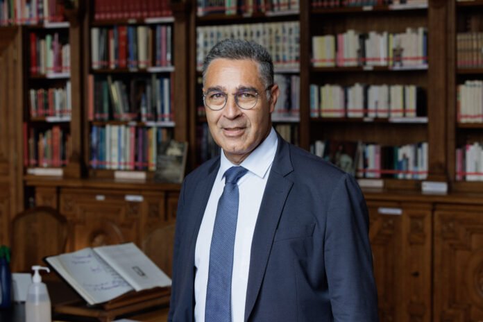 Pierre-Antoine Levi, sénateur de Tarn-et-Garonne, à la bibliothèque du Sénat