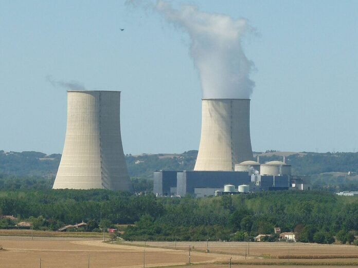 Centrale nucléaire de Golfech tours aéroréfrigérantes Garonne Tarn-et-Garonne EDF 2026